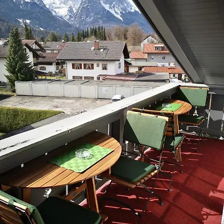 公寓 Blick Zur Zugspitze *